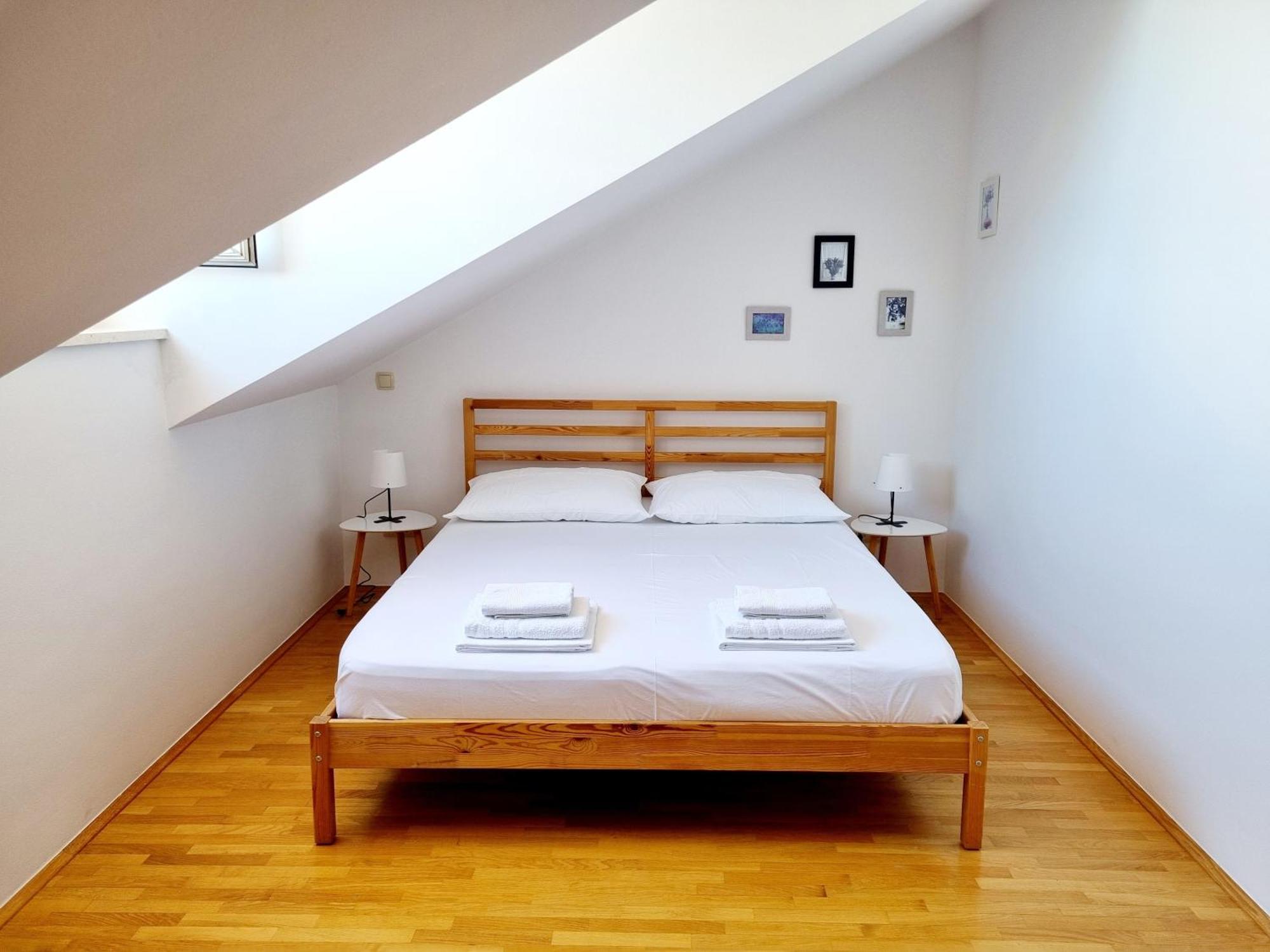 Apartments Iskra Duće Eksteriør bilde